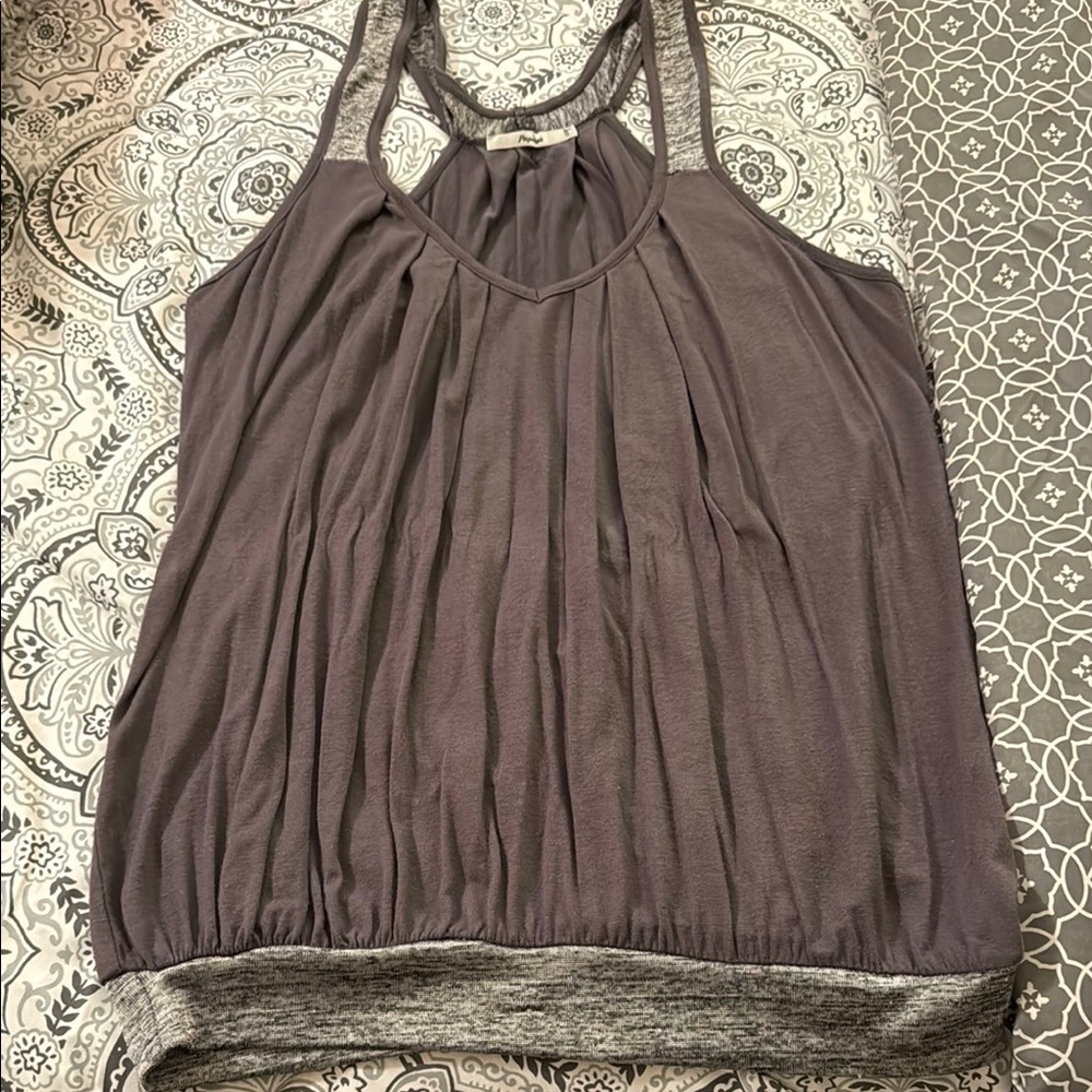 Women's Gray Sleeveless Top